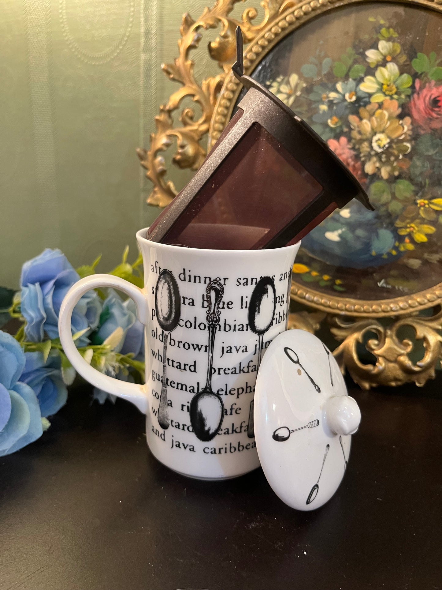 Spoon Print Ceramic Infuser Mug with Lid