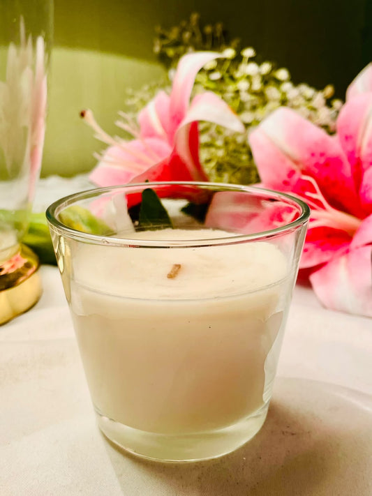 Dunelm Cream Fragranced Wax Scented Candle in Clear Crystal Jar 4 Inch