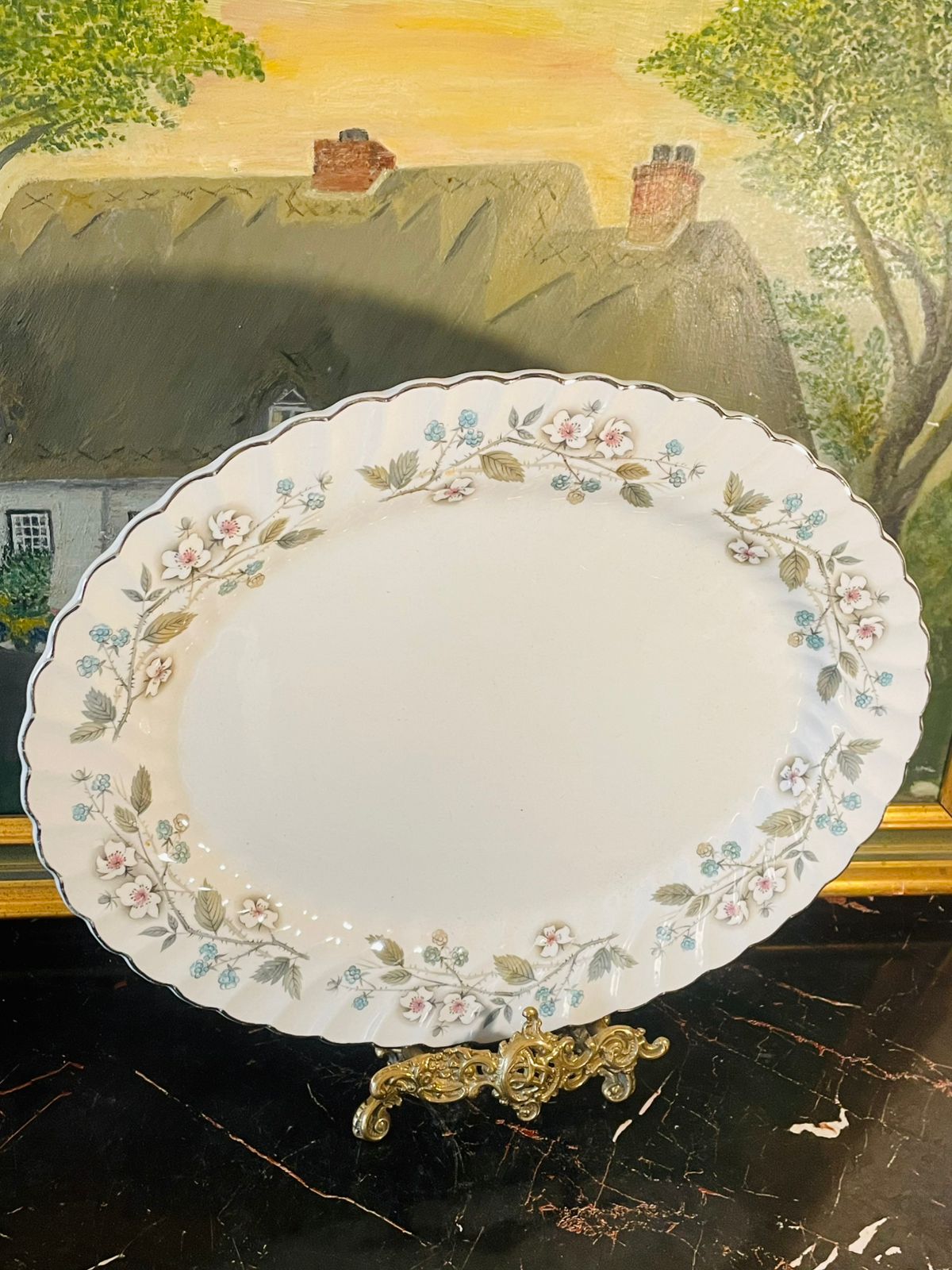 vintagecollection, johnsonbros, snowhiteplatter, regencychina, englishvintage, floralserveware, ovalplatter, vintagekitchenfinds, sunsetkitchen, cottagecoredecor, farmhousekitchen, englishironstone, vintagehomepakistan, homedecorfinds, timelessantiques