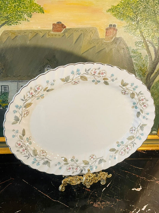 vintagecollection, johnsonbros, snowhiteplatter, regencychina, englishvintage, floralserveware, ovalplatter, vintagekitchenfinds, sunsetkitchen, cottagecoredecor, farmhousekitchen, englishironstone, vintagehomepakistan, homedecorfinds, timelessantiques