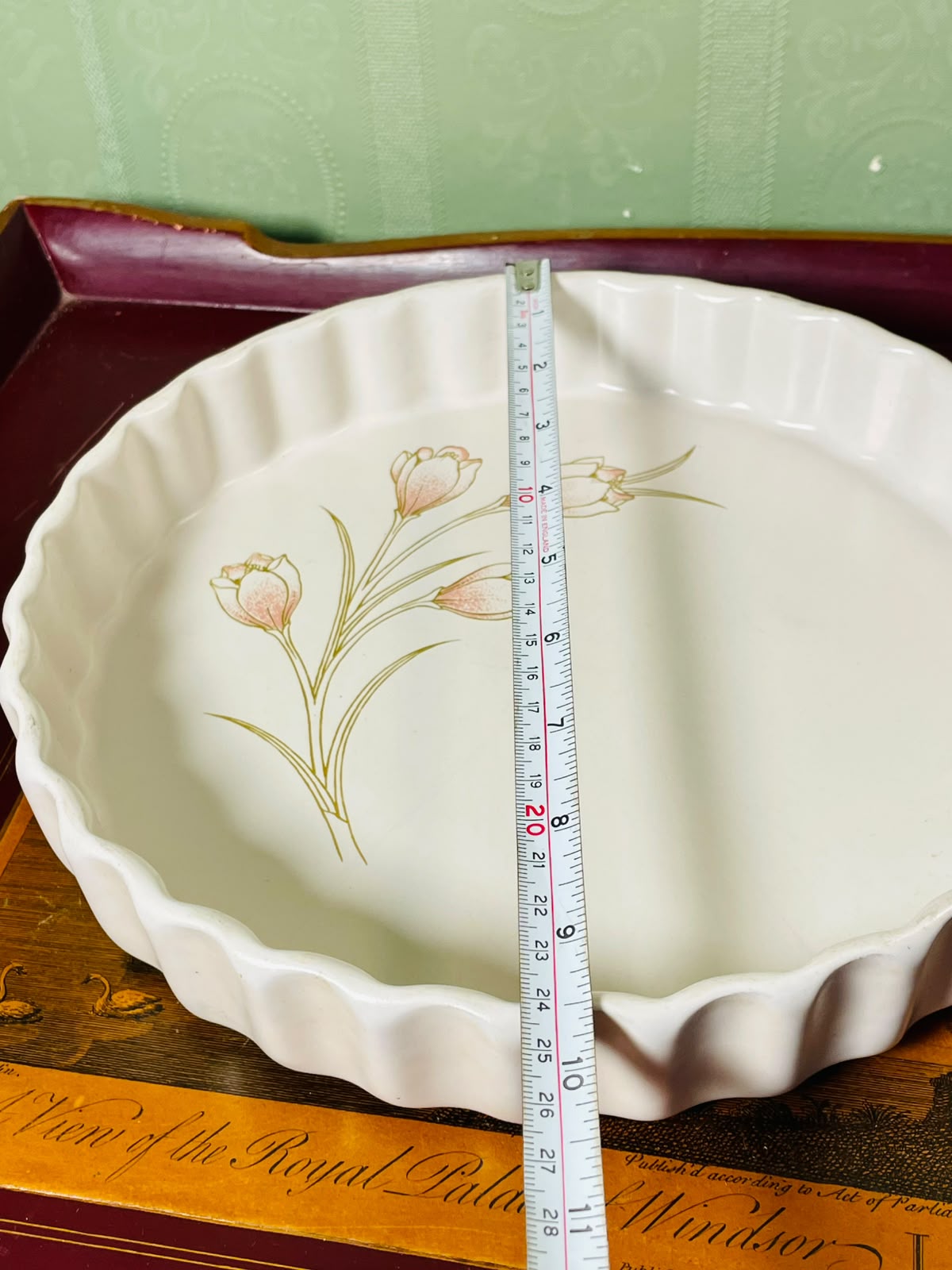 Simpsons  Biltons England OvenstoneCrown Lynn Floral Oven-Safe Pie Dish 10"