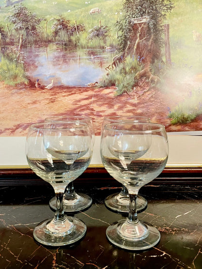 #GlassesSet #ClearGlasses #GlasswarePakistan #Accessories #ElegantGlassware #CocktailGlasses #DinnerwareSetPakistan #PartyGlassware #ClearGlassSet #GiftSetPakistan