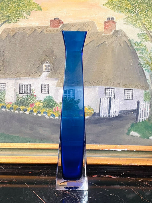 cobalt blue glass vase, vintage crystal decor, scandinavian glass vase, tall modern vase, blue glass centerpiece, collectible crystal vase, mid-century decor, luxury home accent, rare thrift find pakistan, sunset kitchen modern vintage