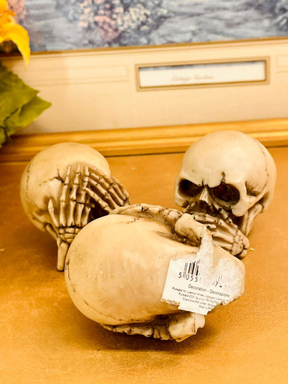 2.5 inches Three Wise Skulls Ornament Set Gothic Home Decor