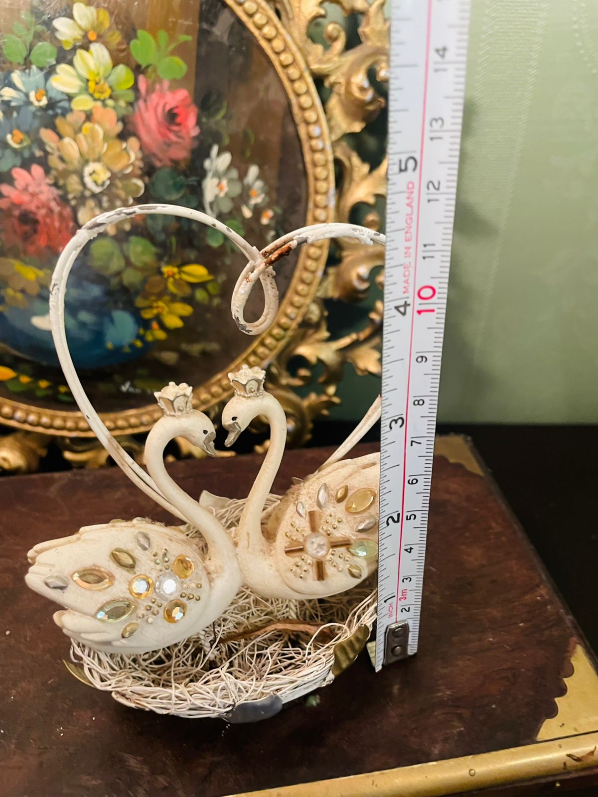 Vintage Double Swan Love Bird Figurine with Heart Frame