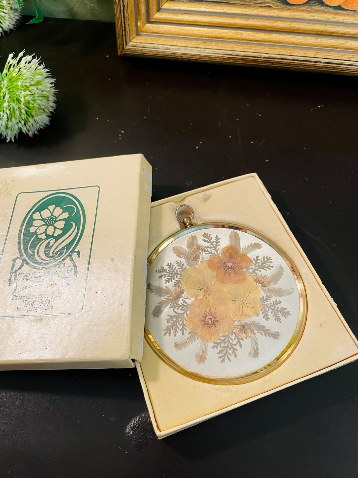 Vintage Pressed Flower Hanging Frame 6 Inch with Original Box