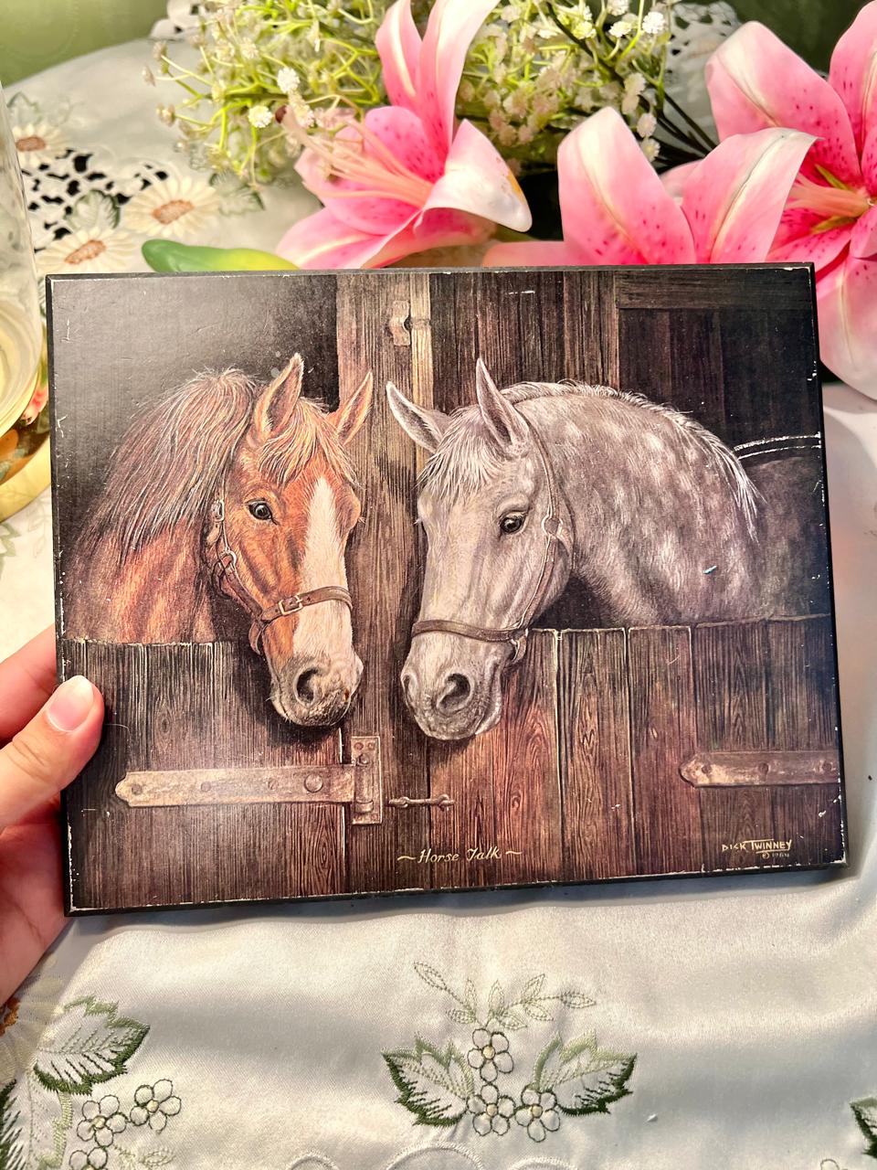 Dick Twinney “Horse Talk” Equestrian Wall Plaque 10"