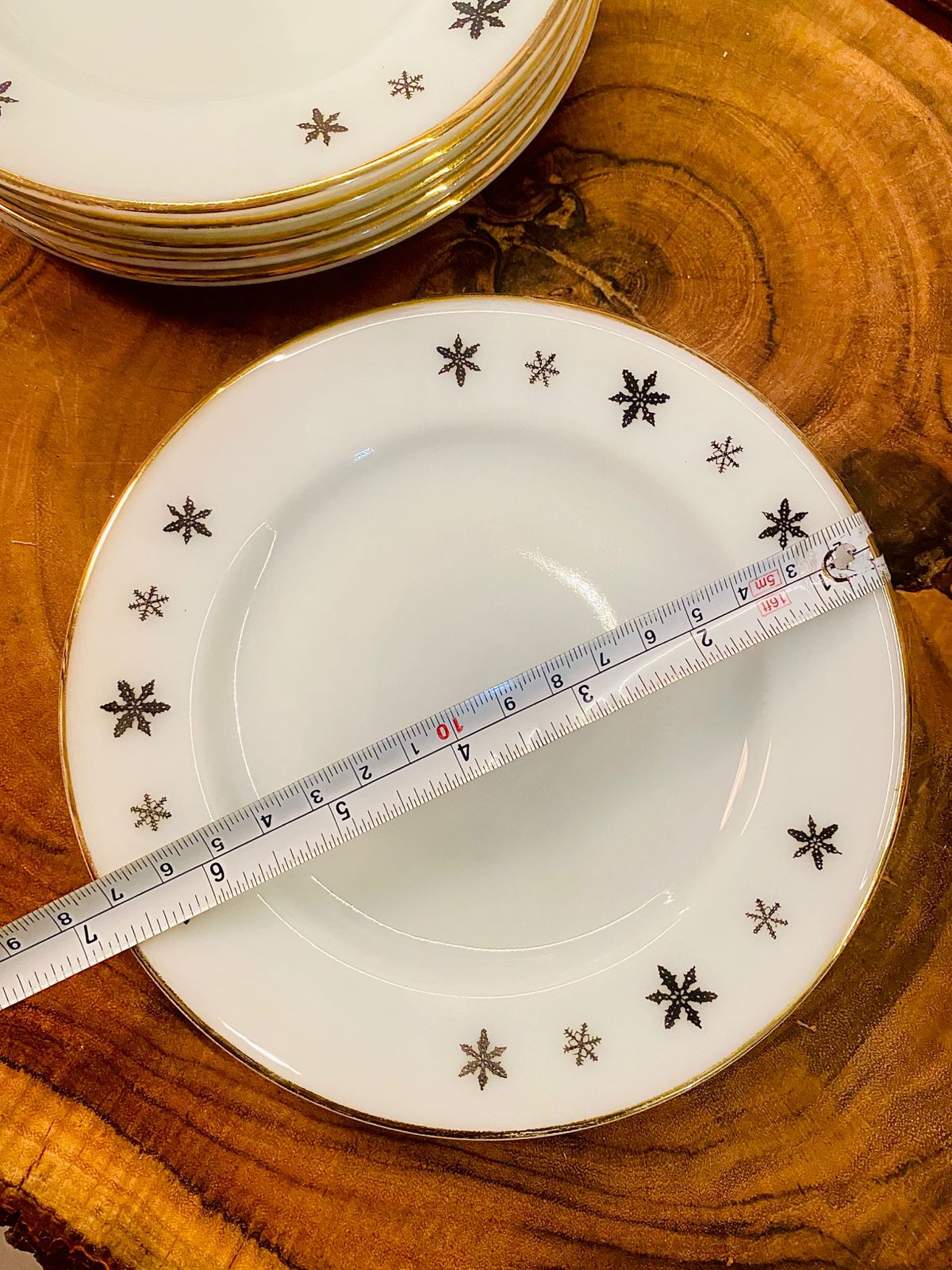 Pyrex Gold Starburst Rim Plates Set of 6