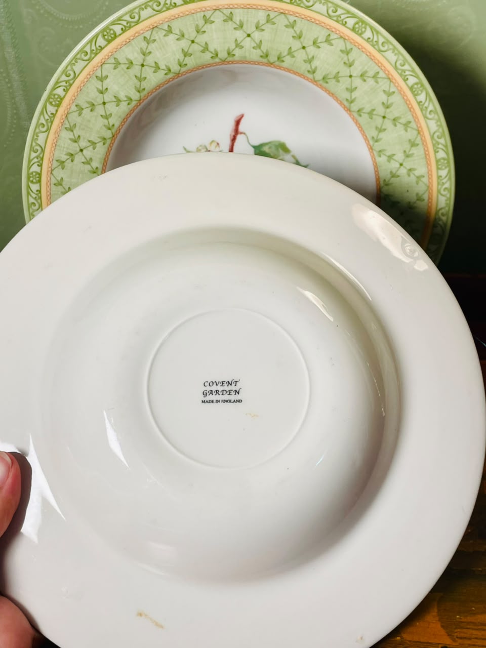 Covent Garden England Apple Fruit Bowls Plater – 9" (each)