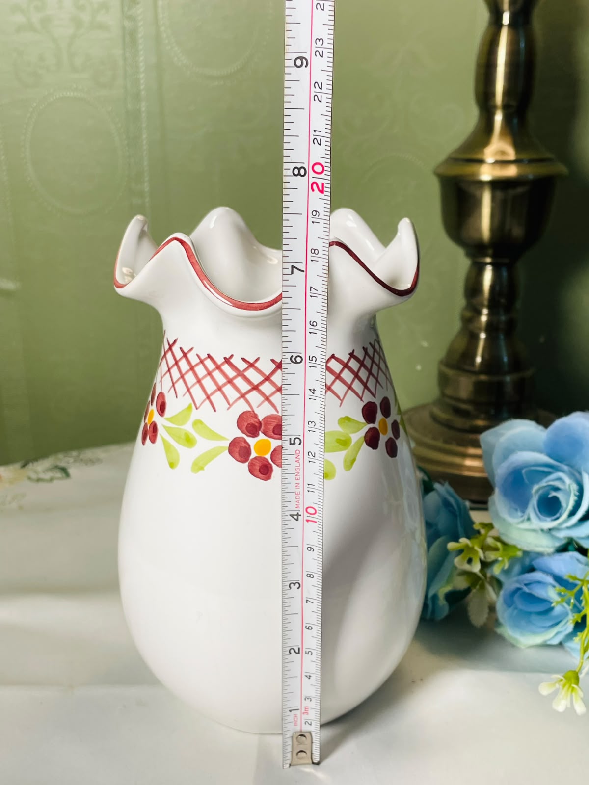 Vintage Hand-painted White Red Floral Ceramic Vase 18 cm