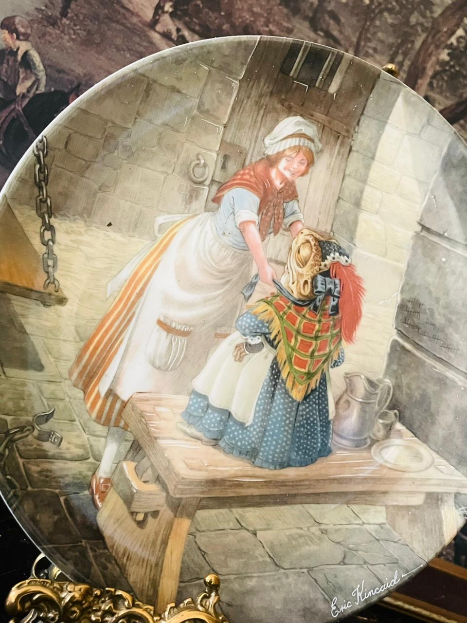 Wedgwood “Wind in the Willows – Escape from Jail” Collector Plate (Made in England)