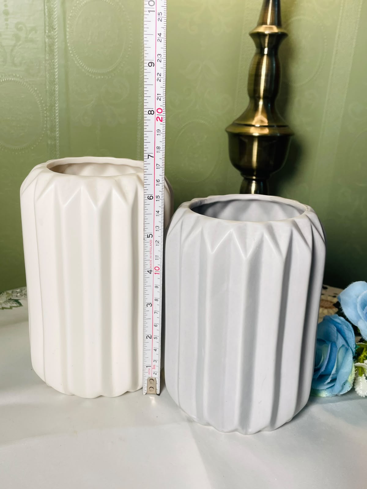 White Ribbed Ceramic Vases 2-Piece Set 16 & 14 cm
