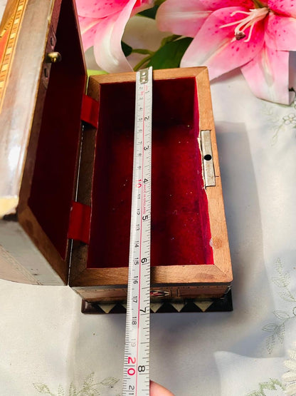 Vintage Inlaid Wooden Jewellery Box Approx. 16 cm