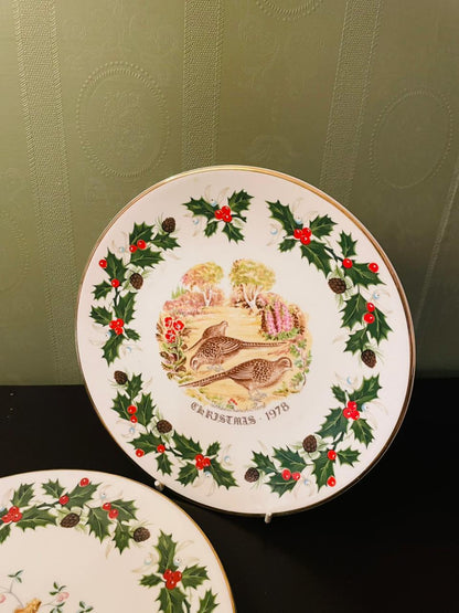 Royal Grafton Twelve Days of Christmas Plates Set of 2