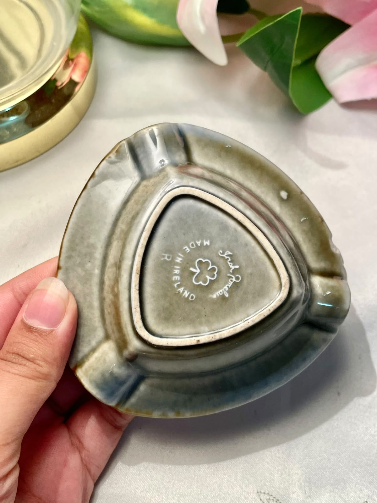 Irish Porcelain Ireland Souvenir Triangular Dish, 4 in