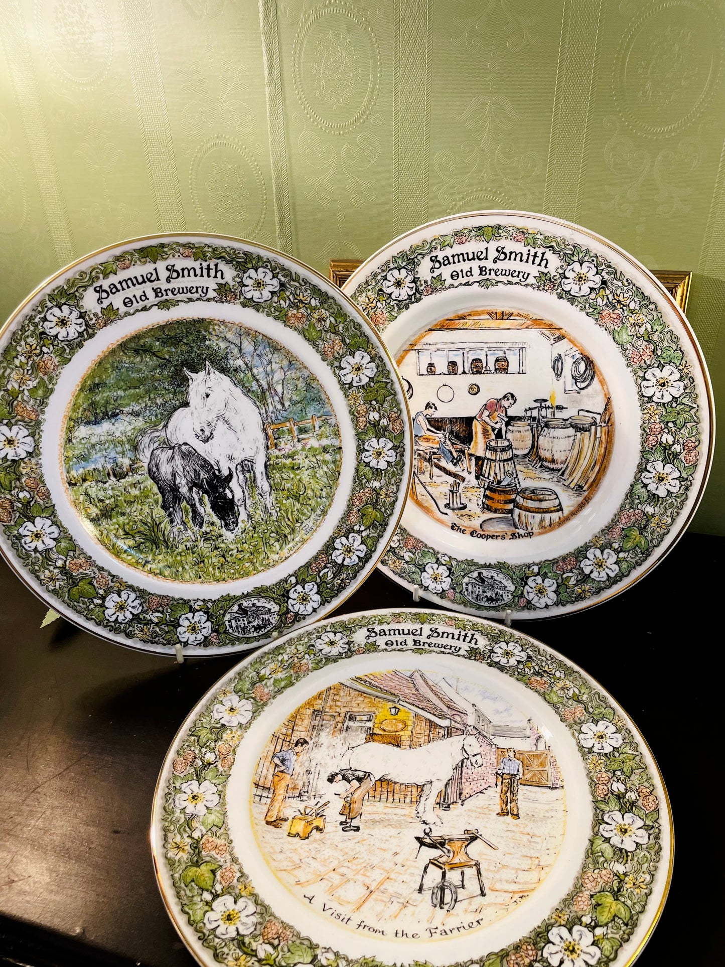 Samuel Smith Old Brewery Collector Plate 10 Inch – Choose Design