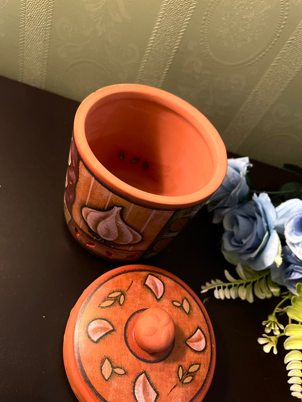 Vintage Terracotta Ceramic Garlic Storage Jar 5.5 Inch
