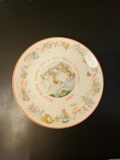 Wedgwood Peter Rabbit Christmas Plate 1985 8"