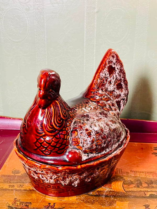 Kernewek Pottery Cornwall Hen on Nest Lidded Dish – 8 Inch