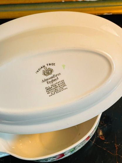 Johnson Bros Gravy Boat with Underplate – Made in England