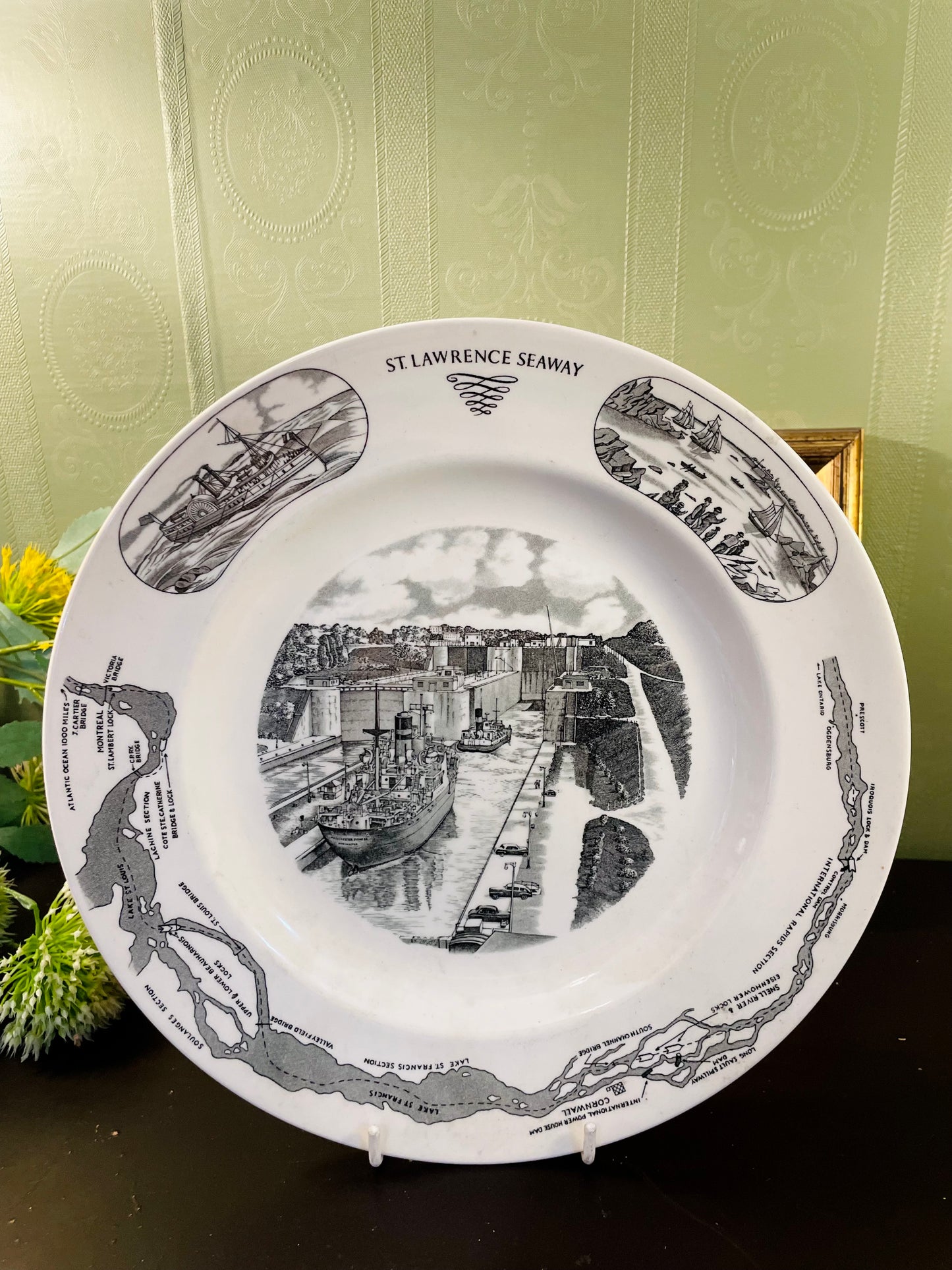 Wedgwood St. Lawrence Seaway Plate 10Inch Vintage