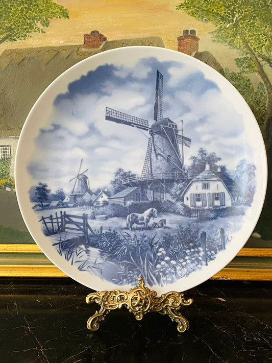 Hand-Decorated Blue Pottery Décor Plate by Delft Blauw – Made in Holland 10 Inch Collectible