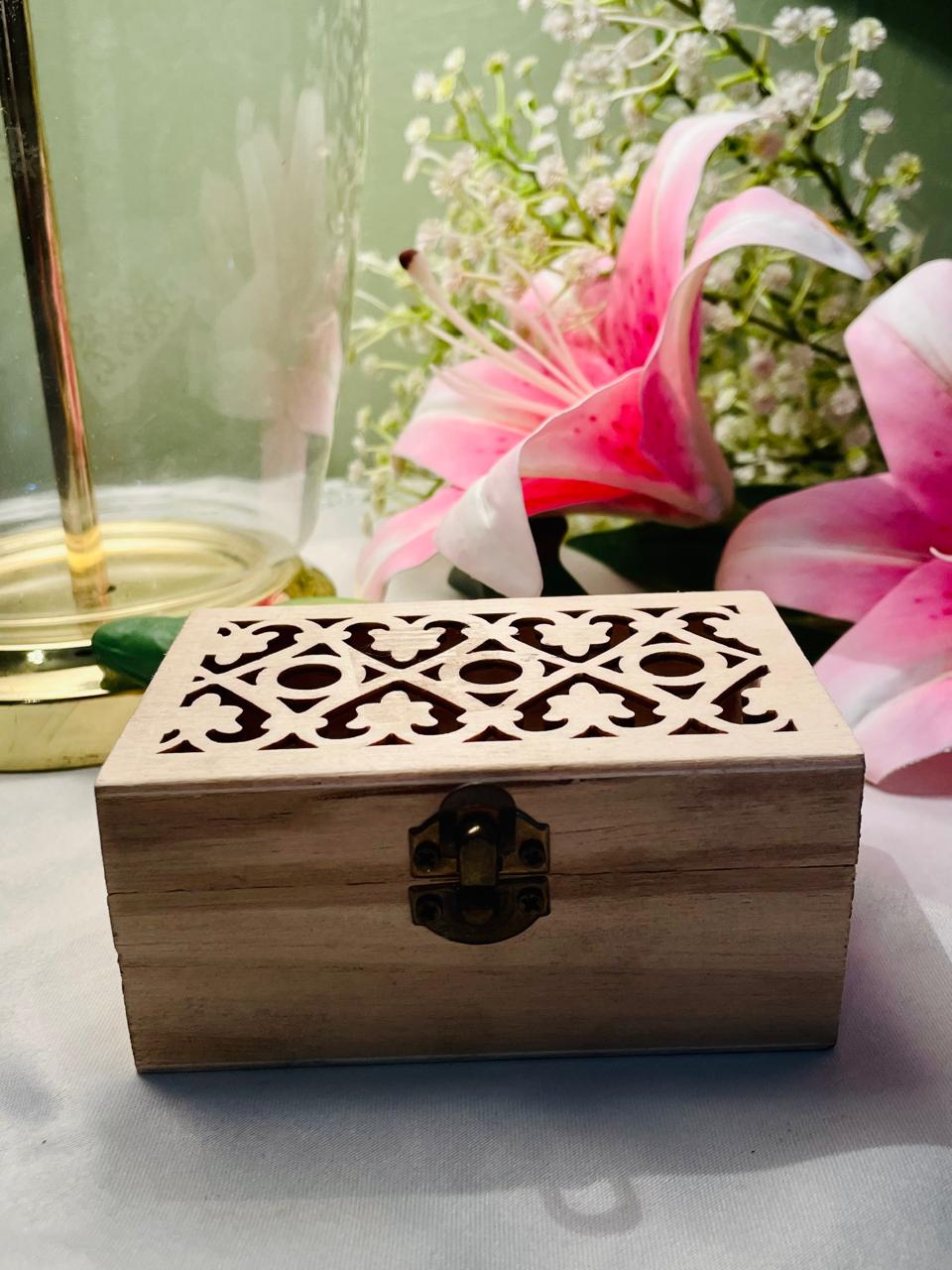 Decorative Wooden Trinket Box with Laser-Cut Lid – Approx. 13 cm