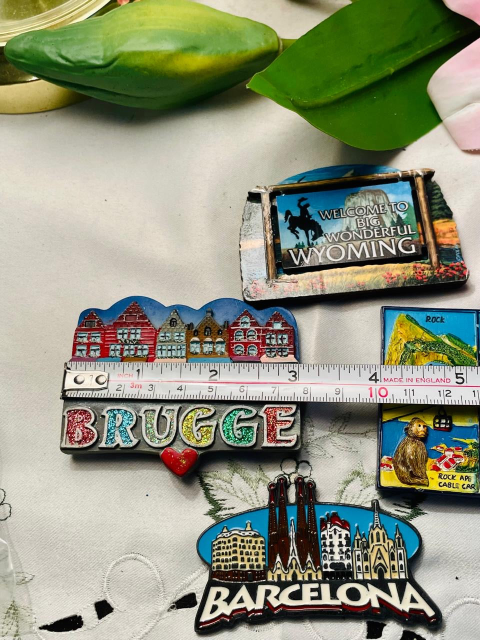 Fridge Magnet 4-Piece Travel Souvenir Decor Set Brugge Barcelona & Gibraltar