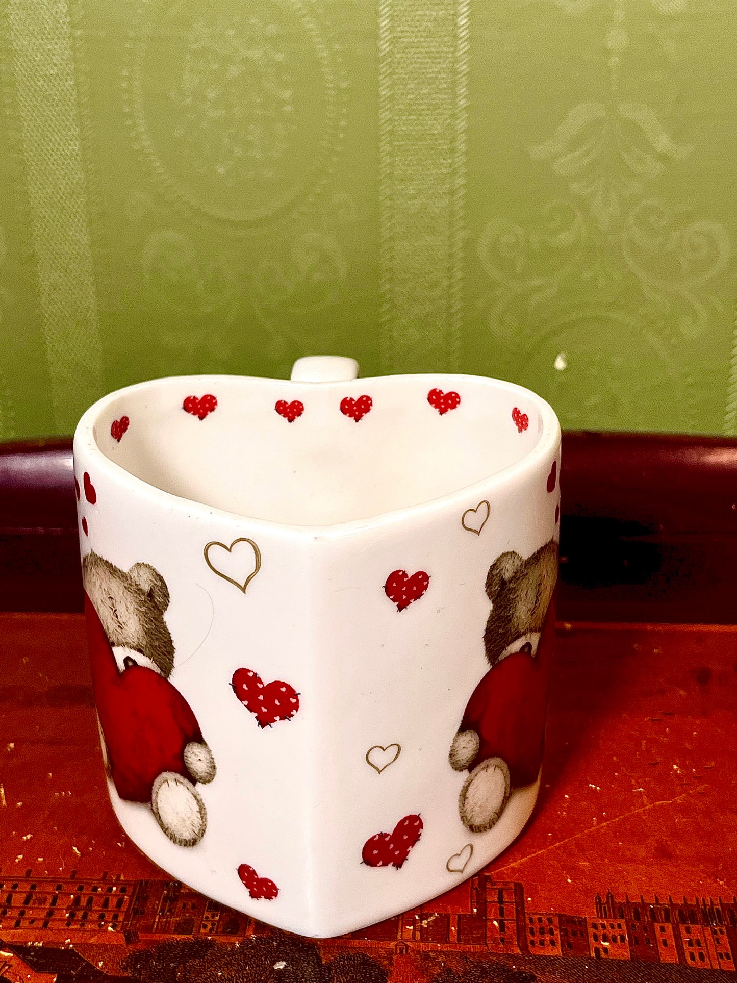 Hugs Gift Wishes Teddy Bear Heart Mug 10cm