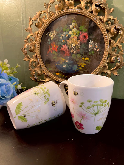 Floral Bee Ceramic Mug Set – Pair of 2