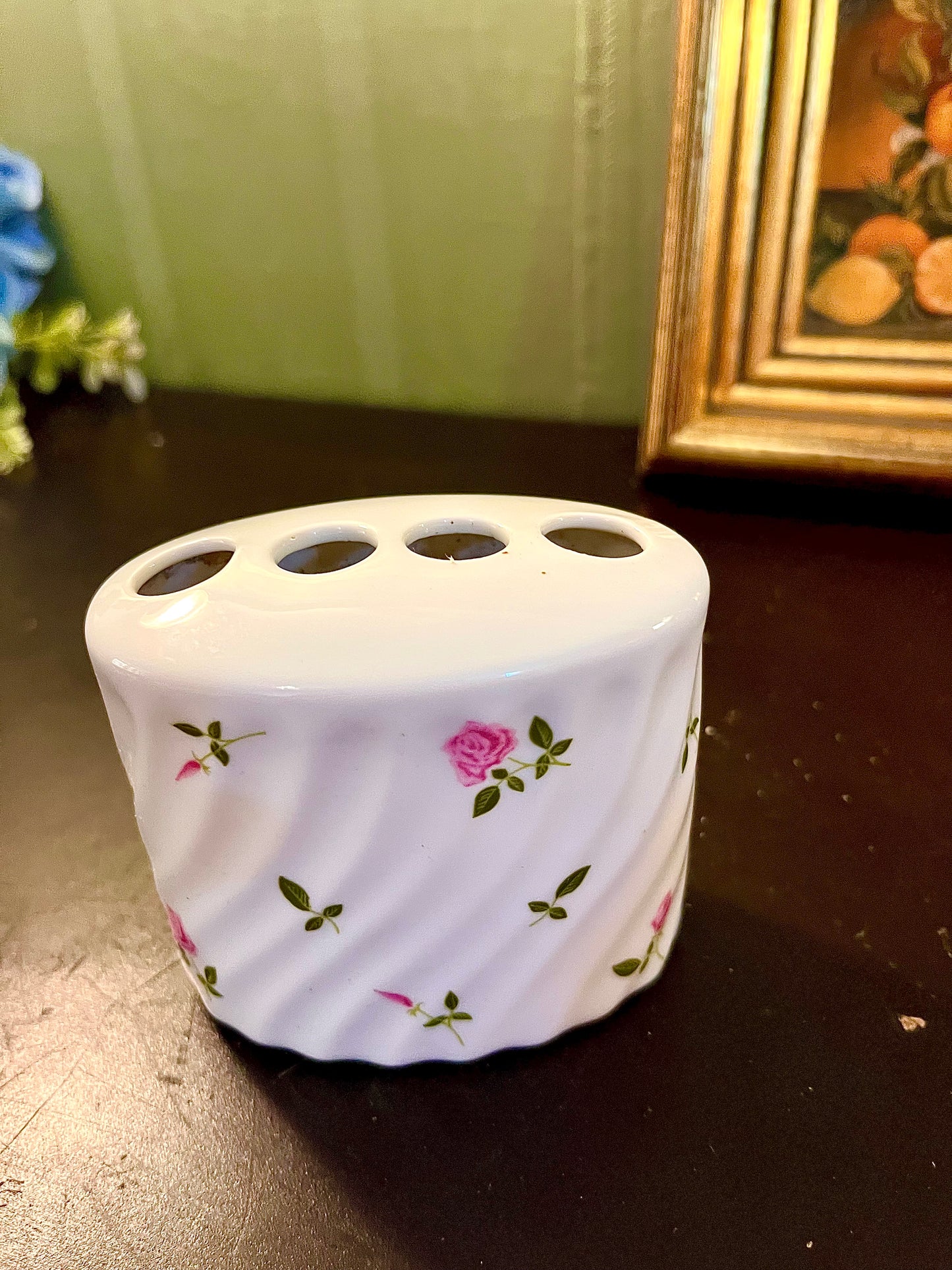 Vintage Rose Porcelain Toothbrush Holder – 3 Inch