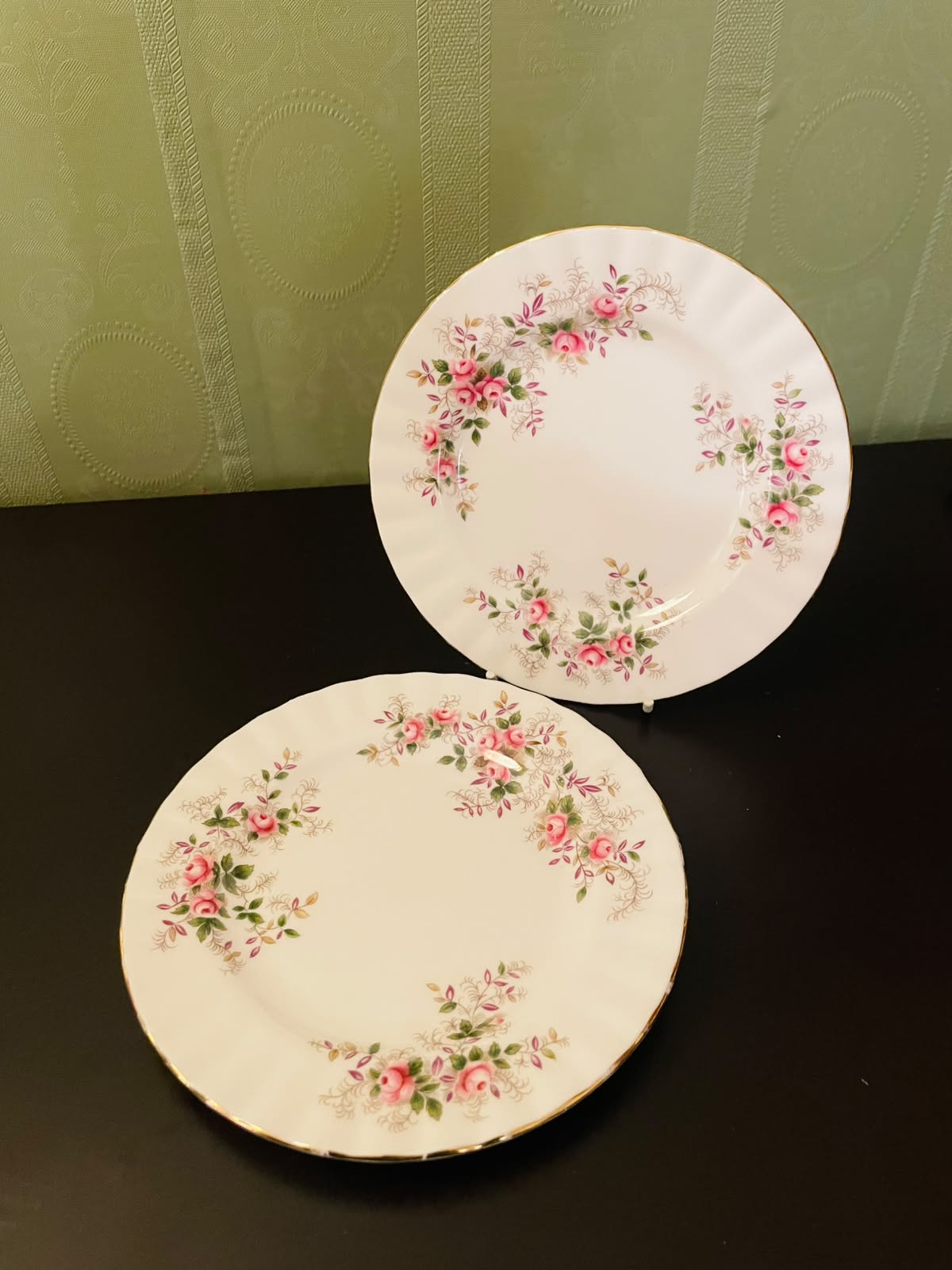 Royal Albert Lavender Rose Bone China Decorative Plate