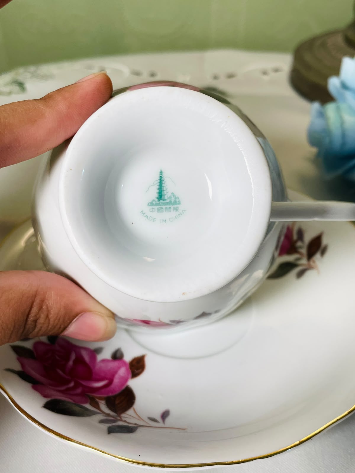 Vintage Pink Rose Gold-Trim Cup & Saucer 2-Piece Set 10 cm