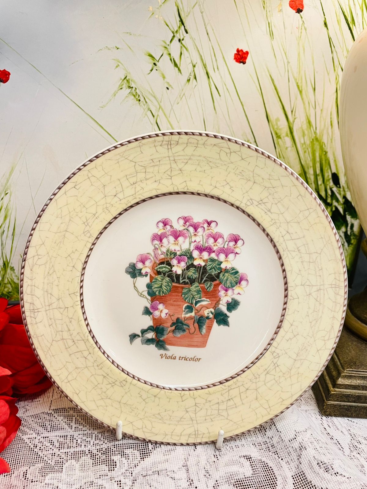 Wedgwood Sarah’s Garden Viola Tricolor Plate 8 in