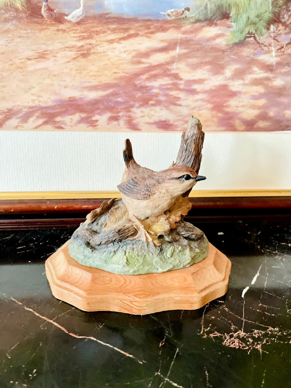rare thrift finds, vintage bird figurine, hand painted bird statue, woodland bird ornament, decorative resin sculpture Pakistan, English collectible figurines, European vintage drop, curated vintage collection, timeless home décor, bird décor England
