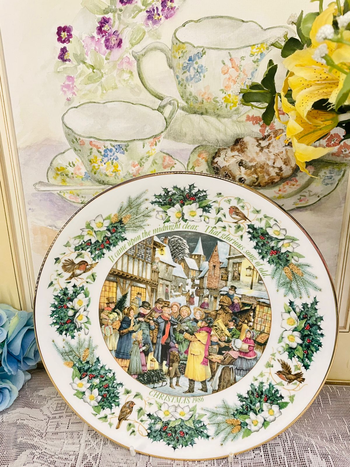 Christmas Carolers Collectible Plate – 1986 Vintage Holiday Souvenir