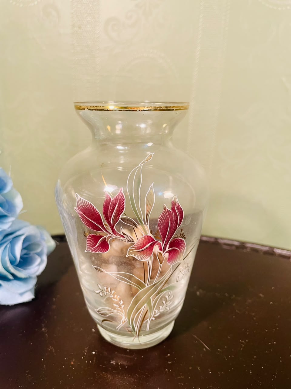 Vintage Floral Crystal Vase with Gold Rim – 5 Inch
