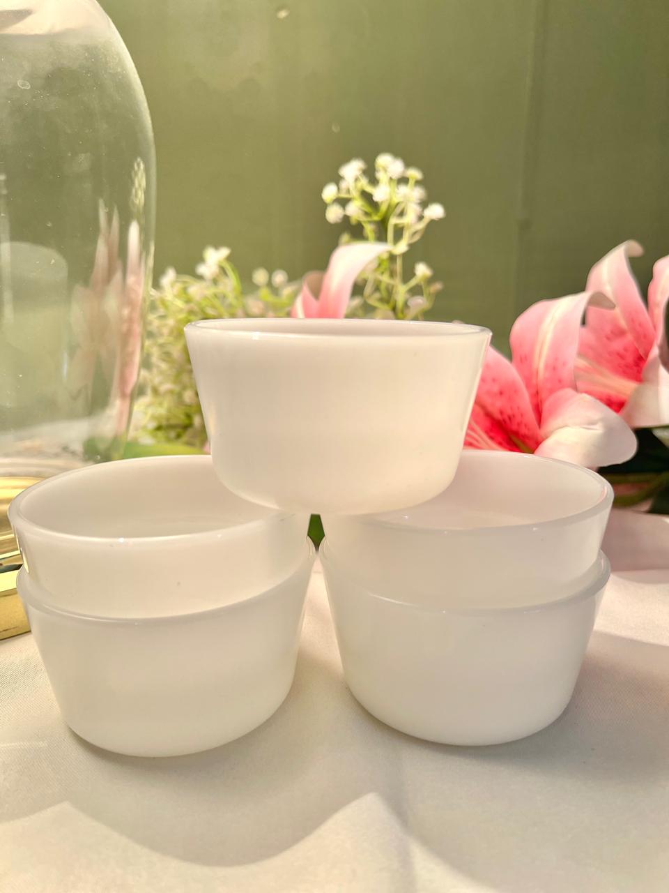 Pyrex White Oven-Safe Ramekin Bowls – 5 Piece, Approx. 8 cm