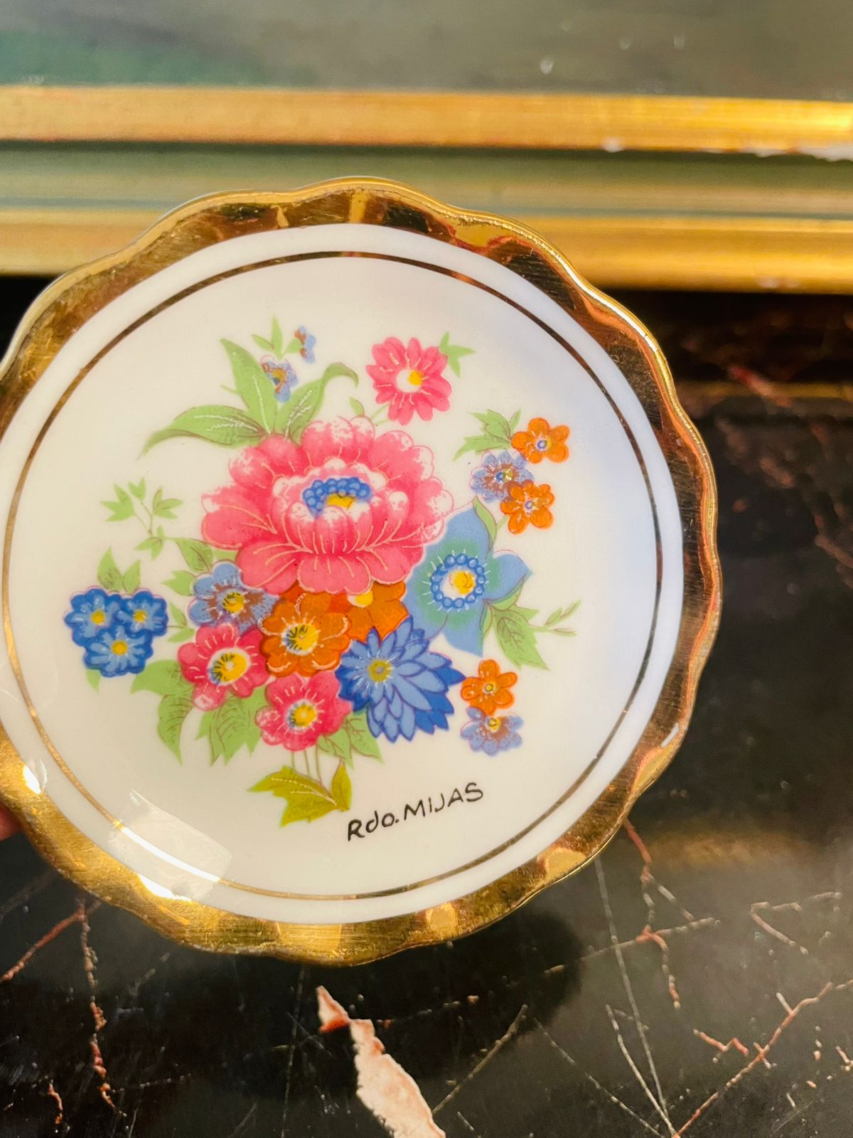 Vintage Floral Souvenir Plate – “Rdo. Mijas” Hand-Painted Porcelain – 4 in