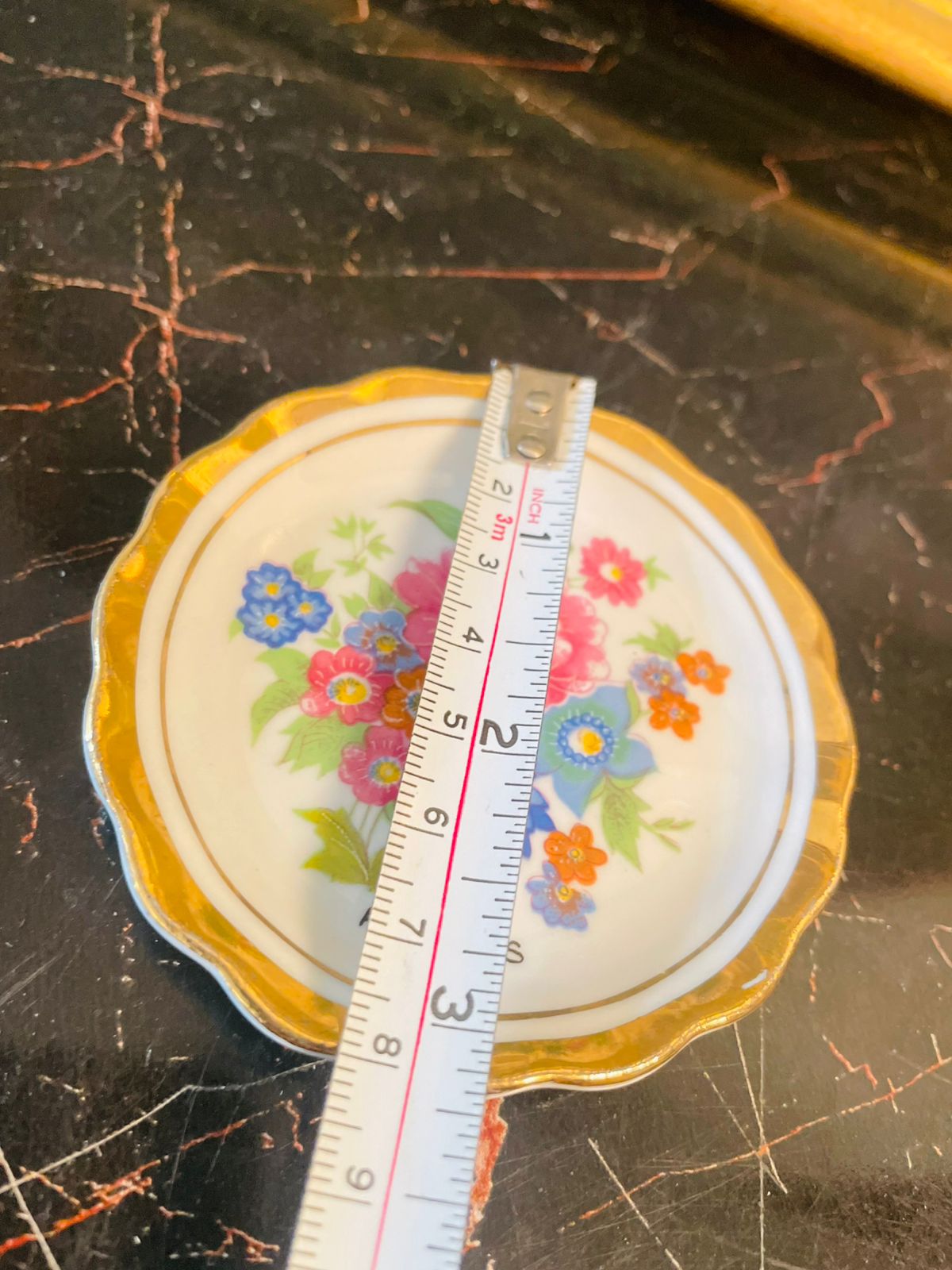 Vintage Floral Souvenir Plate – “Rdo. Mijas” Hand-Painted Porcelain – 4 in