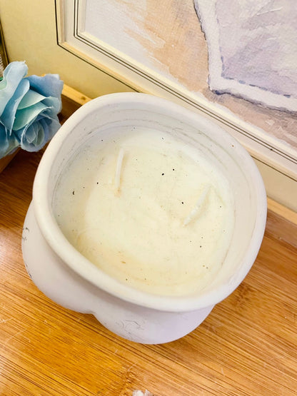 Minimalist Body-Shaped Ceramic candle  – Modern Home Decor