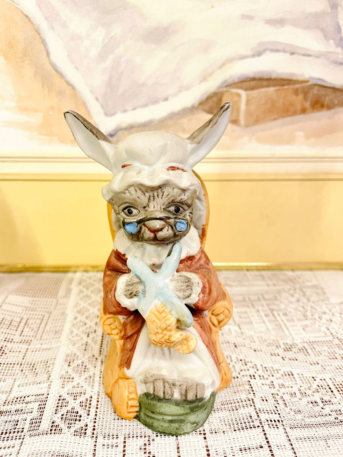 Vintage Cat Figurines Holding Fish - Hand-Painted Ceramic Collectibles