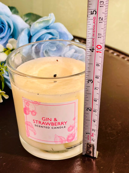 Gin & Strawberry Scented Candle in Crystal Jar – 10cm