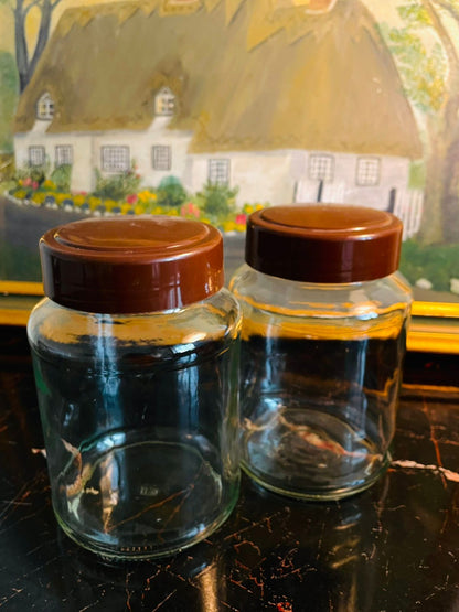 Vintage Glass Storage Jars with Brown Lids – Set of 2 (1kg capacity)