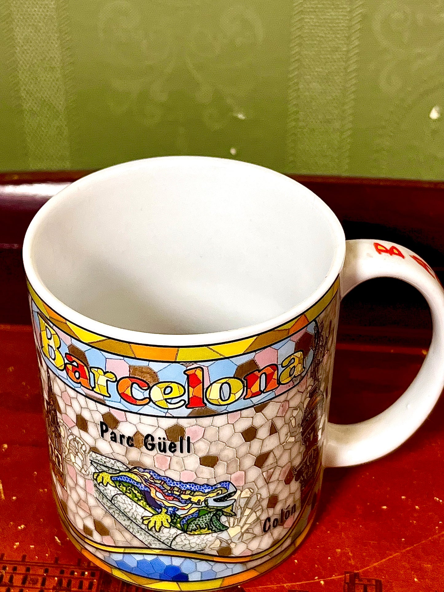 Barcelona Parc Güell Colón Colourful Souvenir Mug