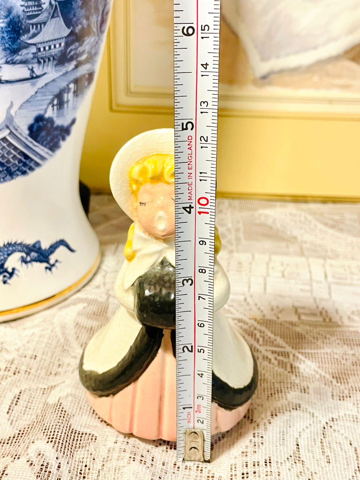 Vintage Girl Figurine — Pastel Ceramic Collectible Doll (5in)