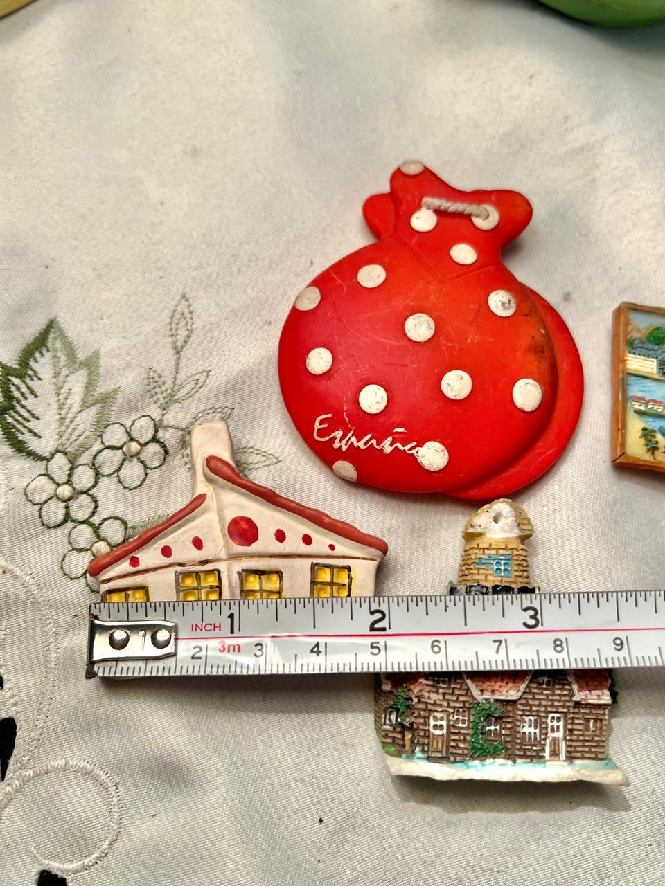 Vintage Miniature House & Travel Magnet Souvenir Collection – 4 Pcs