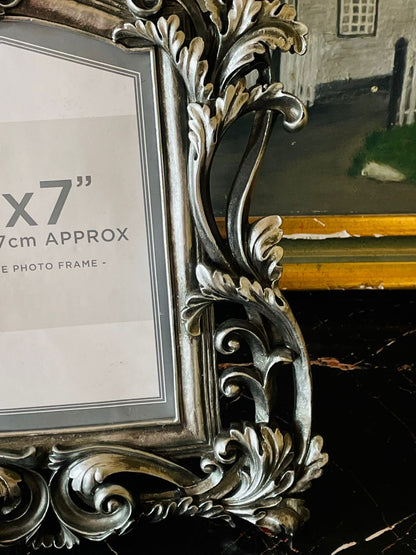 Vintage Baroque Style Ornate Photo Frame – Silver Finish
