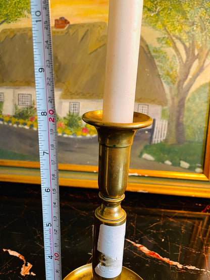 Vintage Brass Candlestick with Round Drip Tray – Classic Taper Holder
