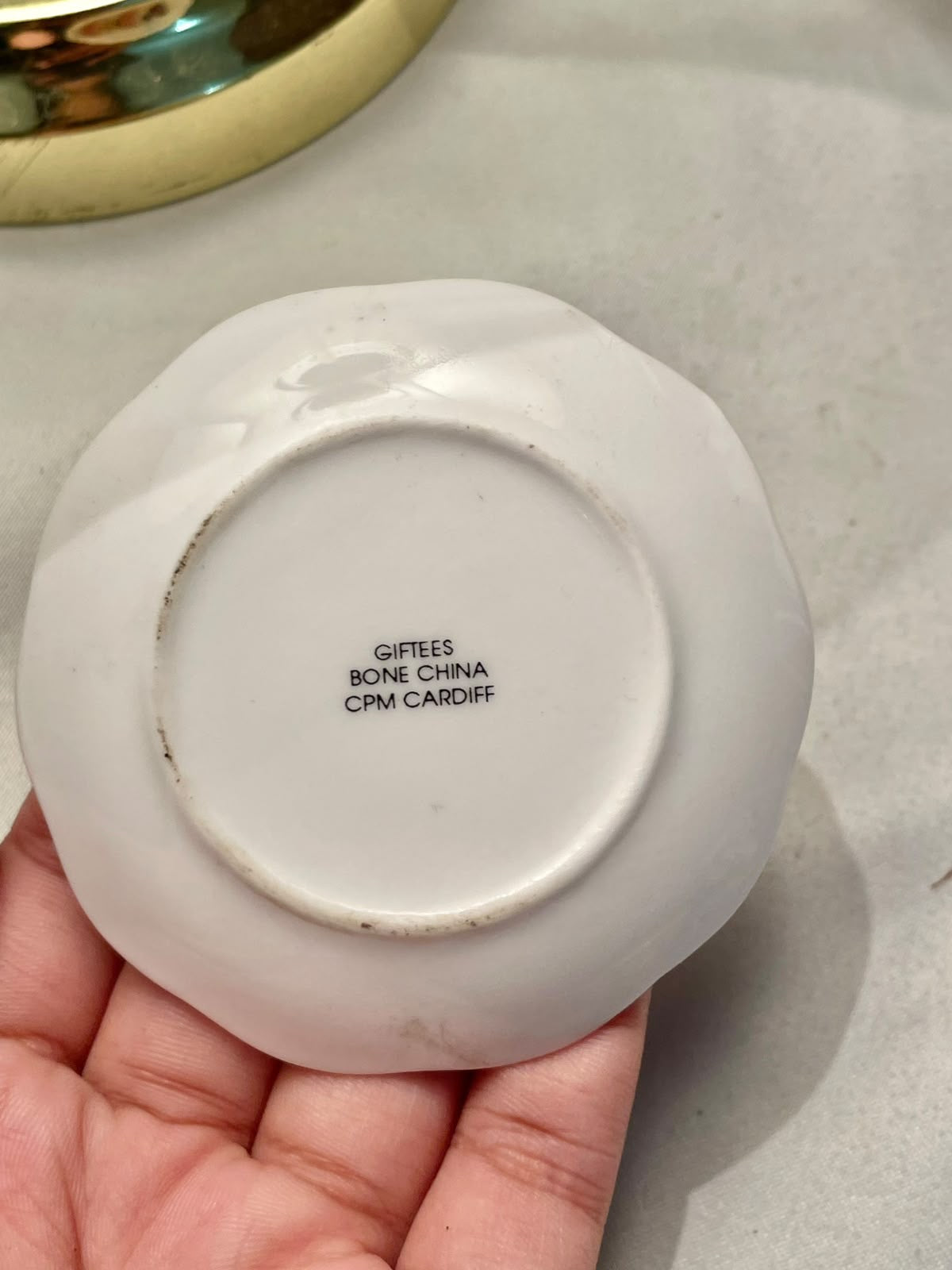Giftees Bone China Gunton Hall Souvenir Dish